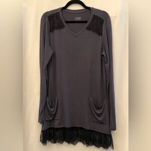 LOGO Lori Goldstein Top Medium Purple VNeck Black Lace Trim Tunic